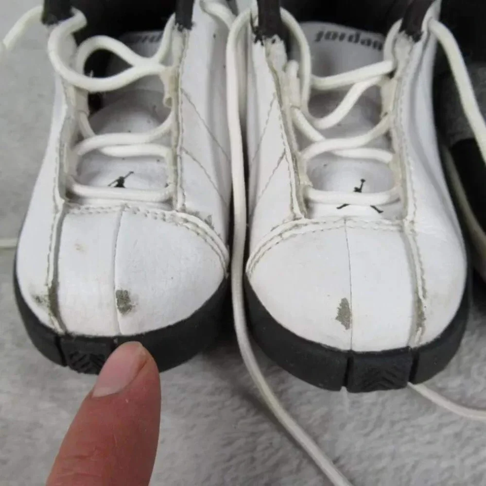 2 Pairs Jordan Sneakers Kids 5C White Gray Flight 4 TE 2 Low Basketball‎ Low Top